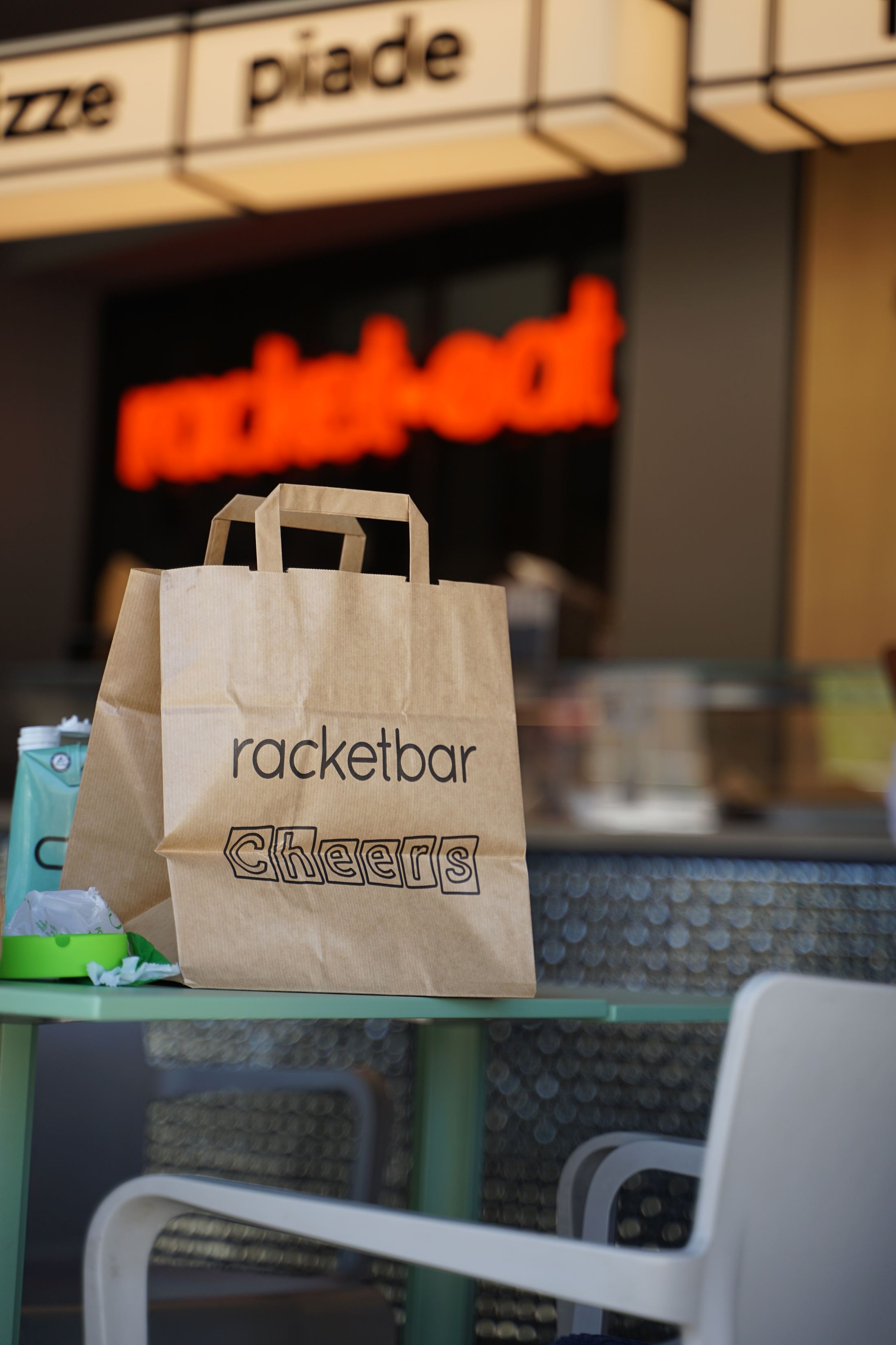 Il bancone di racket•eat